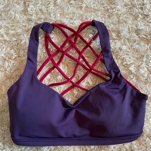 Lululemon sports bra